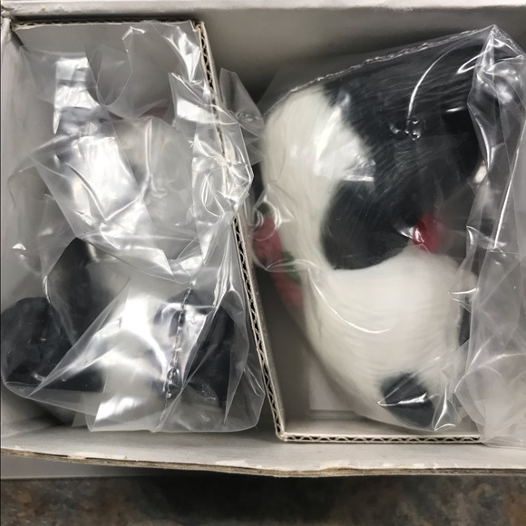 NIP Avon Vintage Panda Bear Porcelain Sweetheart Figurines, 1990’s. Set of 2. - Picture 2 of 10